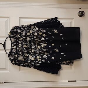 Cato top, lace sleeves